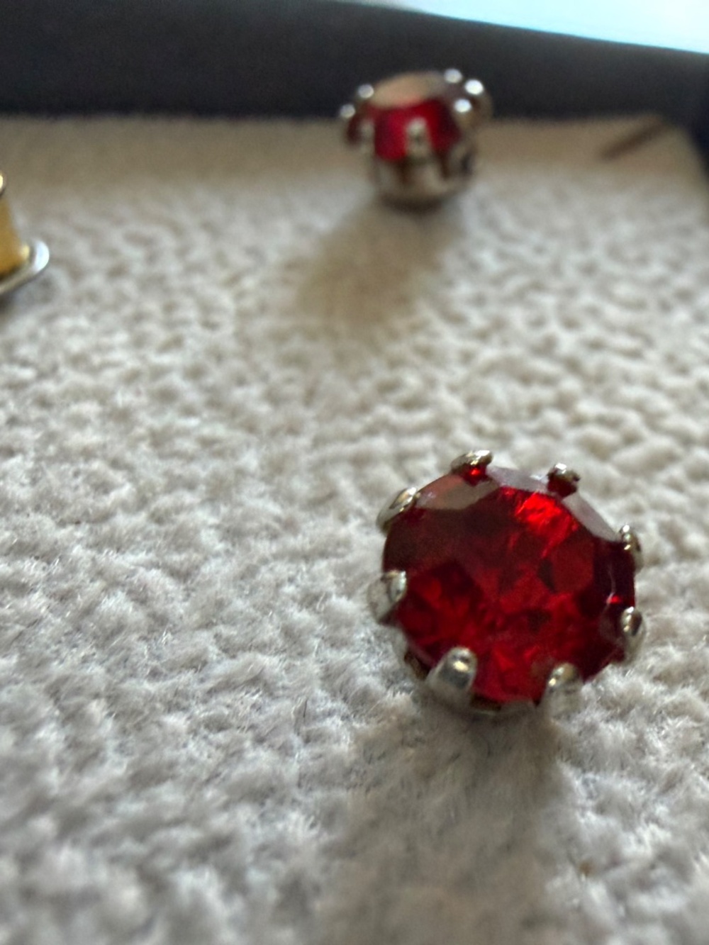 Earrings - Picture 6 of 9